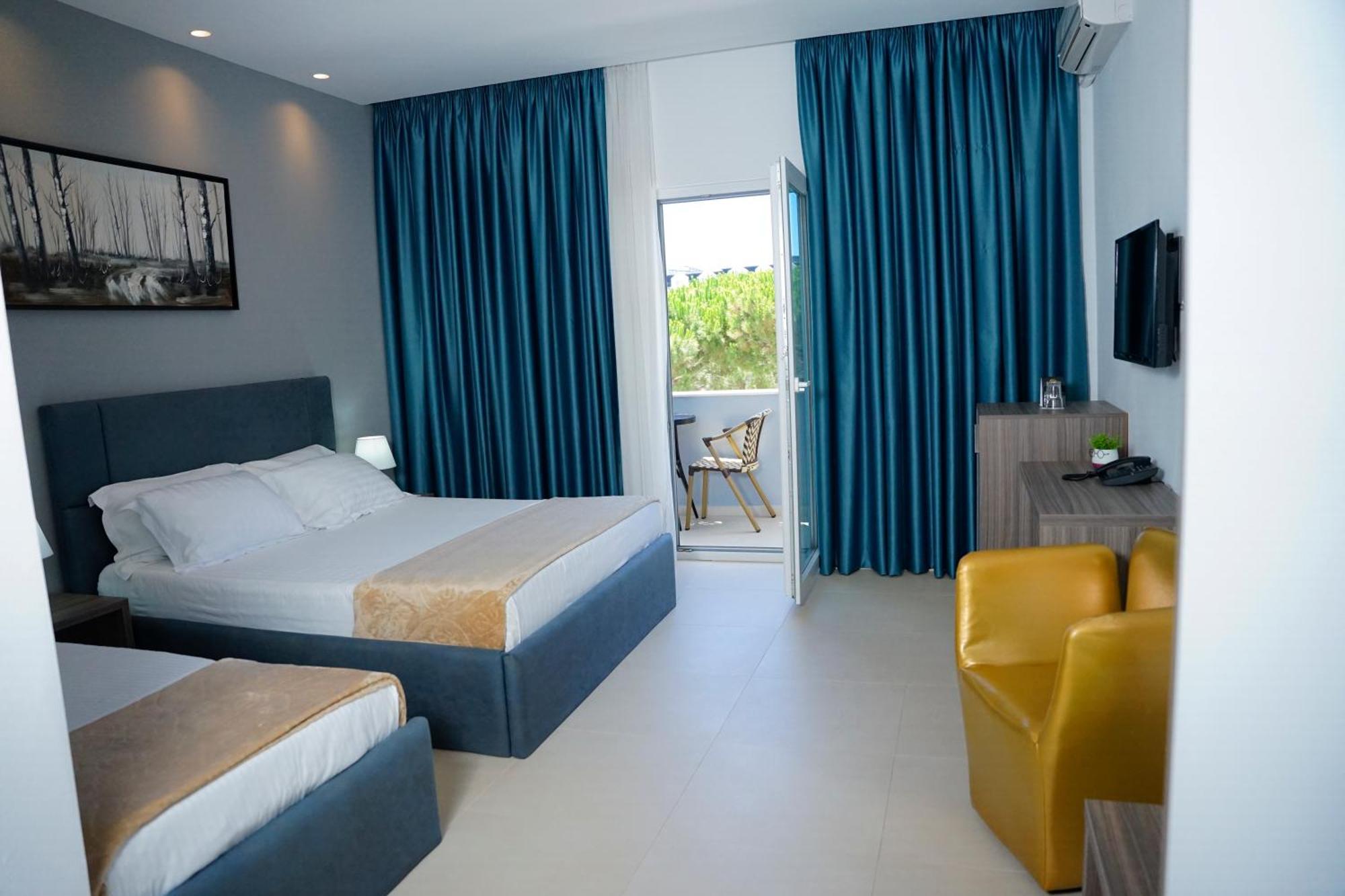 Atrium Deluxe Resort Golem  Exteriör bild